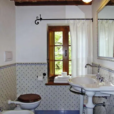 Feriehus Podere Caldaruccio La Pineta For 18 People *