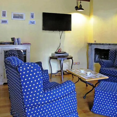 Podere Caldaruccio La Pineta For 18 People Holiday home