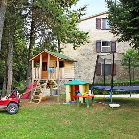 Feriehus Podere Caldaruccio La Pineta For 18 People