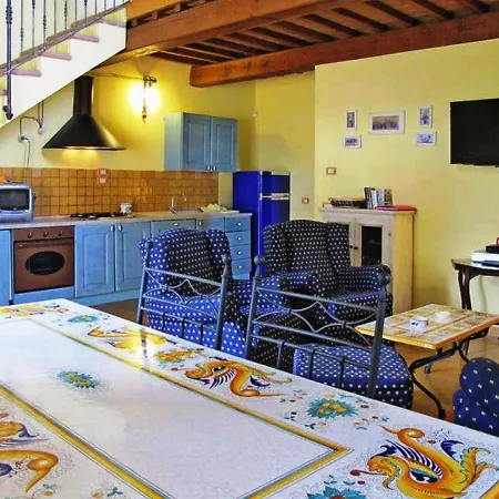 Podere Caldaruccio La Pineta For 18 People * Ramazzano - Le Pulci