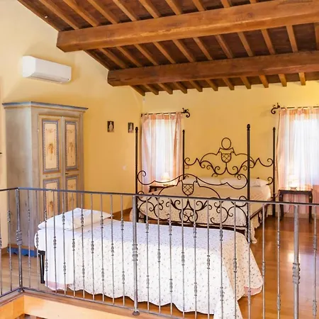 Podere Caldaruccio La Pineta For 18 People Feriehus *
